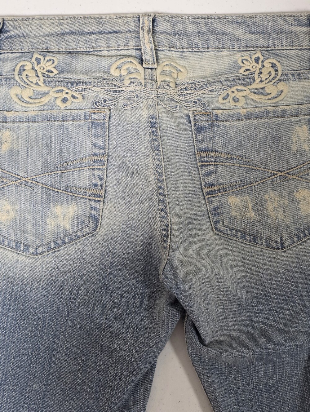 Y2K Aeropostale Light Wash Floral Back Embroidered Flare Jeans 5/6R McBling